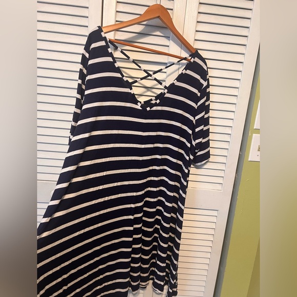Lane Bryant Navy & White Stripe Criss Cross Back Knit Dress Plus - Picture 2 of 6